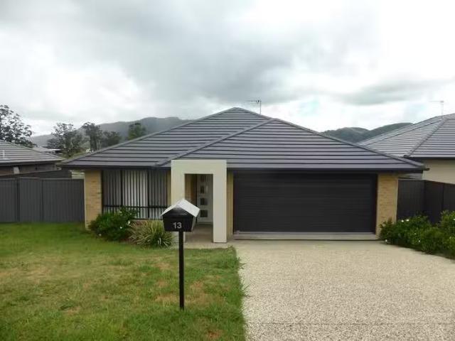 Unique 13 Farley Parade, Gloucester, NSW 2422