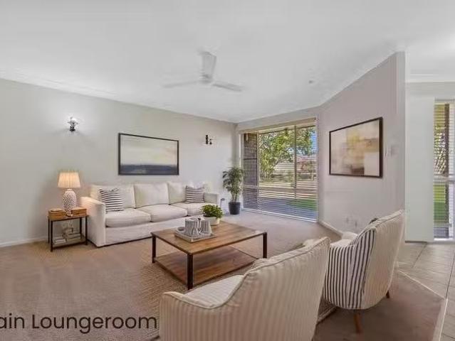 Nice 13 Haussman Court, Meadowbrook, QLD 4131