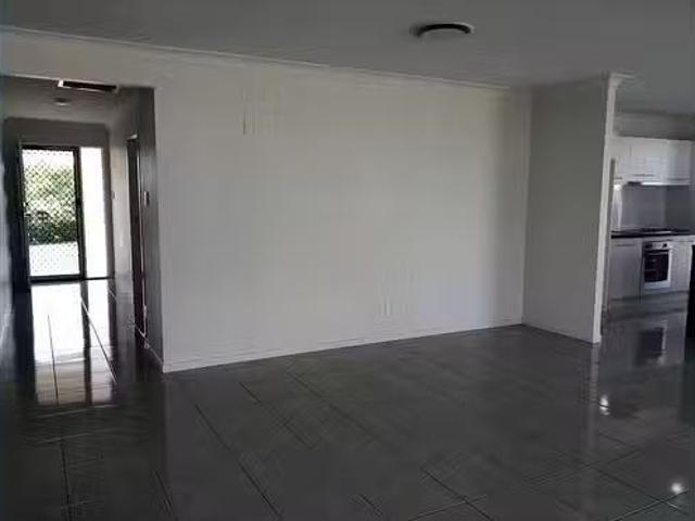Charming 13 Leichhardt Drive, Gracemere, QLD 4702