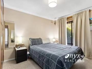 Charming 13 Parkview Rise, Hackham SA 5163