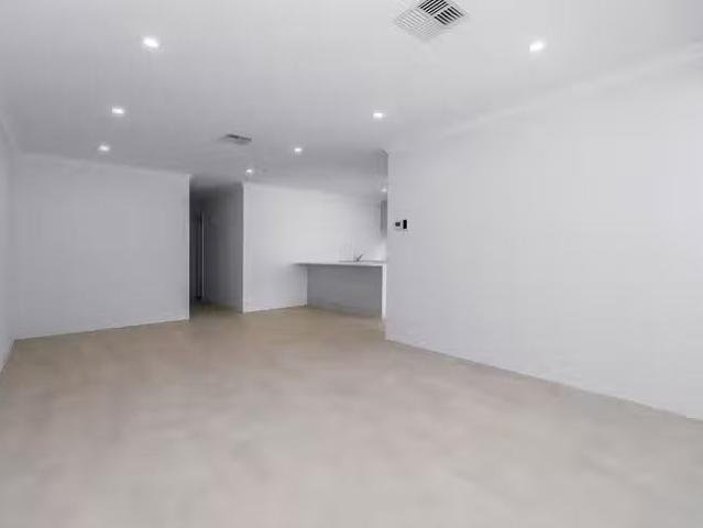 For Rent! 13A Lucent Approach, Eglinton, WA 6034