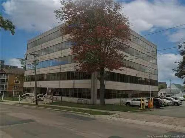 Deal! 100 Cameron St, Moncton, NB, E1C 5Y6 commercial for le.