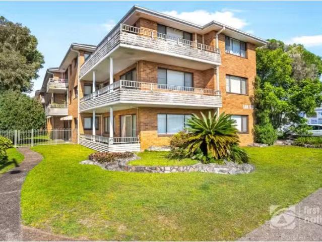 Charming 10/128 130 Little Street, Forster Apartment for rent.