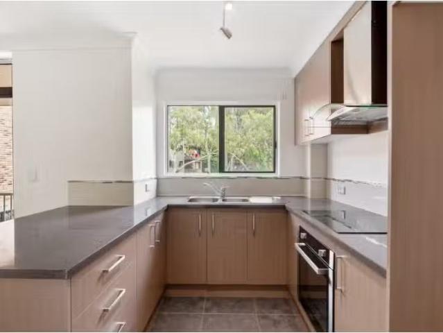 Cozy 10/2 4 Hindmarsh Avenue, North Wollongong Apartment for r.