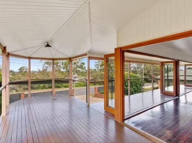 Rental! 102 Brighton Terrace, Sandgate, QLD 4017