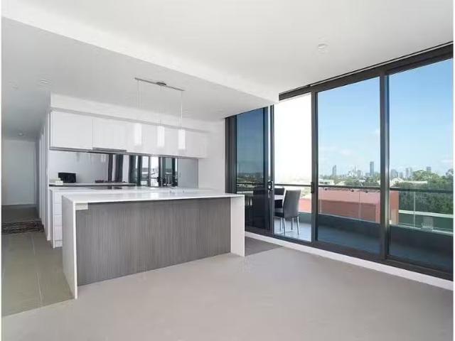 Deal! 10301/300 Old Cleveland Road, COORPAROO Apartment for re.