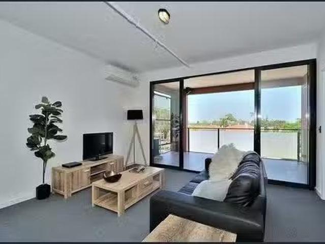 Rental! 103/12 The Crescent, Midland, WA 6056
