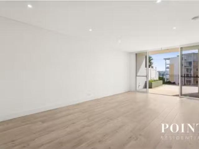 Unique 104/18 Woodlands Avenue, Breakfast Point Apartment for.
