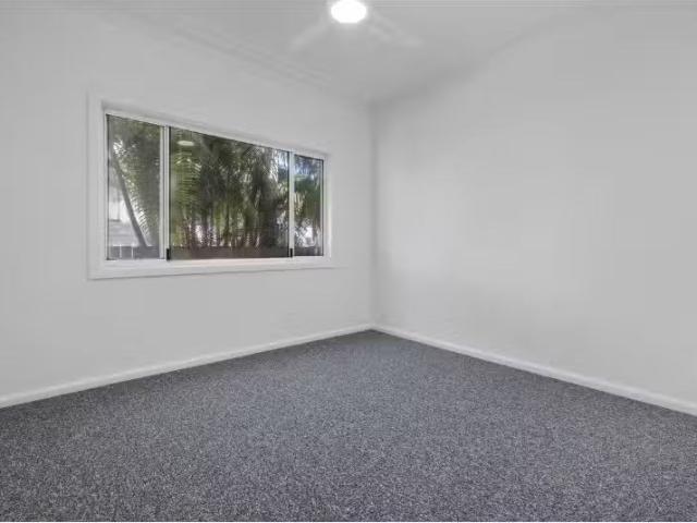 Deal! 105 Grant Street, Port Macquarie House for rent Listed.