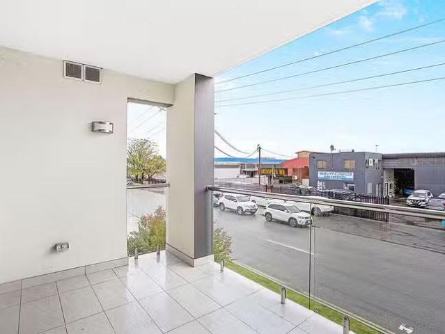 Cheap 108/23 Clapham Street, Beckenham, WA 6107