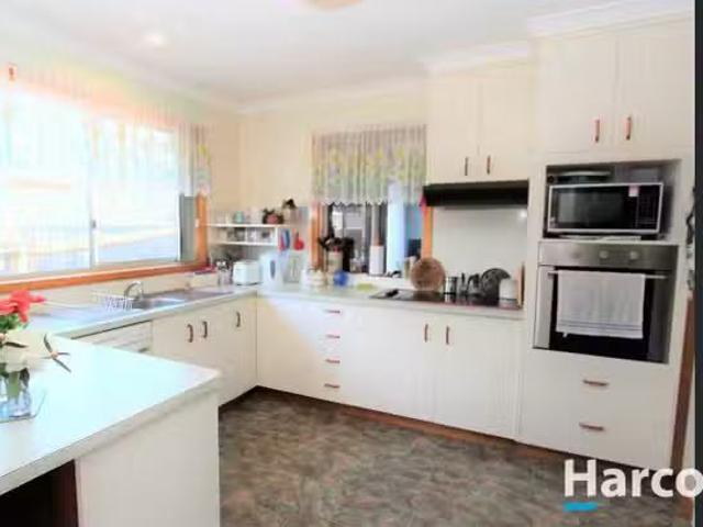 Deal! 109 Bradshaw Street, LATROBE, TAS 7307 House for Rent