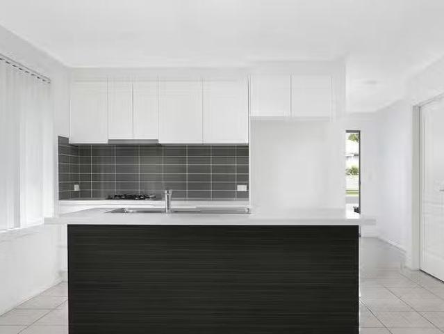 Cheap 10 Wallis Avenue, Renwick, NSW 2575