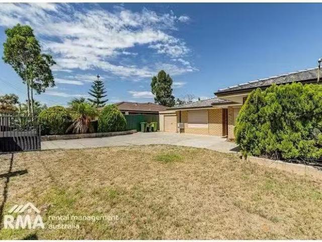 For Rent! 10 Berrigan Drive, South Lake, WA 6164