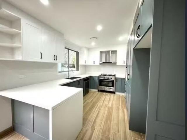 Cheap 10 Fragar Road, South Penrith NSW 2750