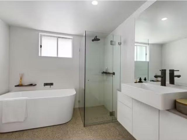 Deal! 10 Henrietta Street, Waverley Apartment for rent Listed.