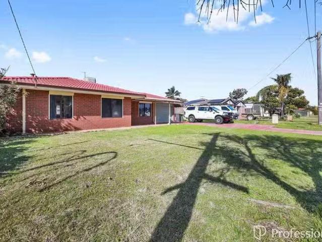 Just in! 10 Isaacs Court, Huntingdale, WA 6110