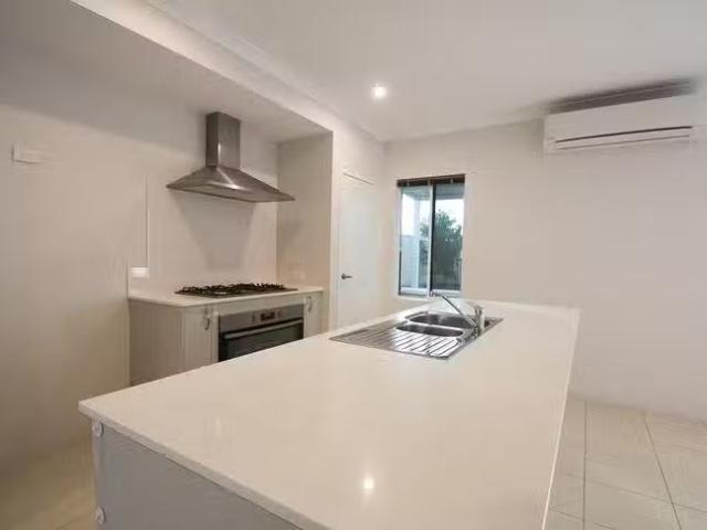 Charming 10 Jesla Street, Madeley, WA 6065