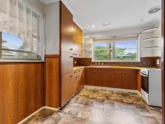 Charming 10 Julian Street, Werribee, VIC 3030