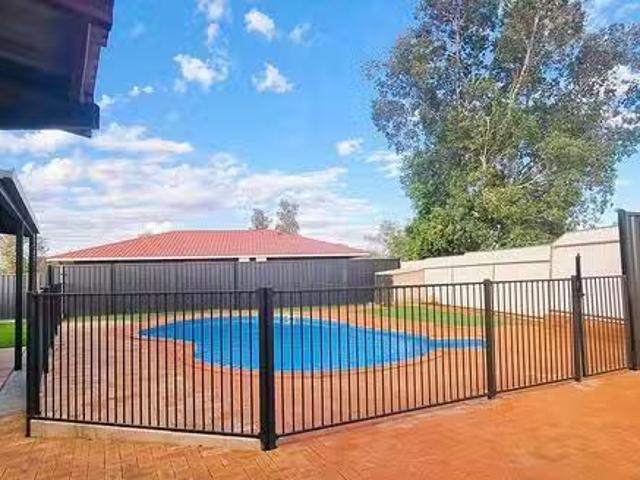 Deal! 10 Kurrajong Crescent, Newman, WA 6753