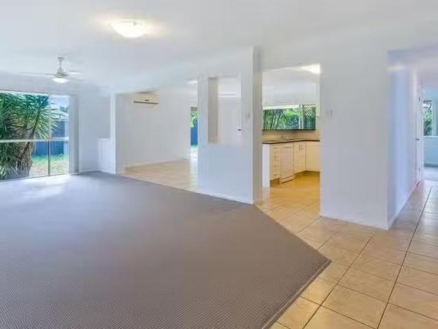 Just in! 10 Merton Drive, Upper Coomera, QLD 4209