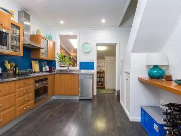 Charming 110 Railway Street, Cooks Hill, NSW 2300