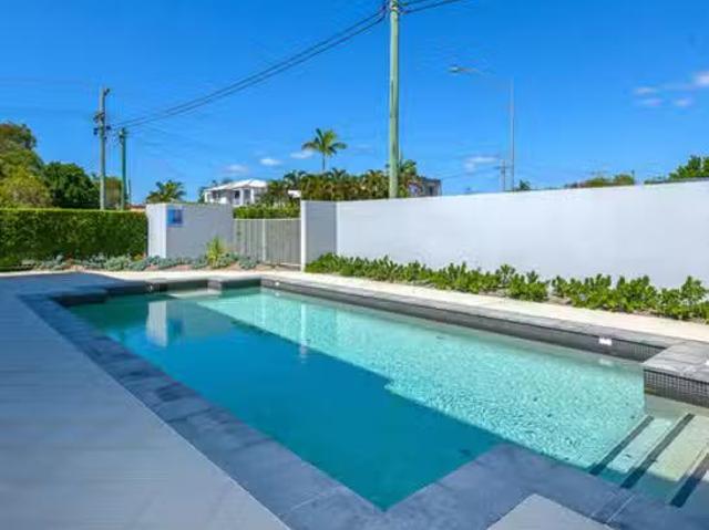 Just in! 11/15 Clark Street, Biggera Waters, QLD 4216
