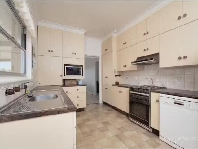 Just in! 11132 New England Hwy, Armidale House for rent Liste.