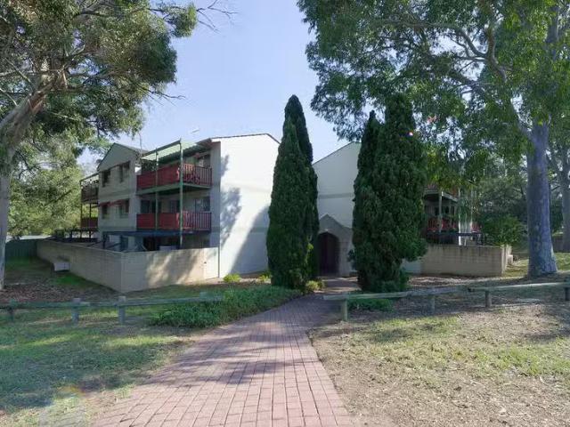 Unique 11/27 Partridge Street, Orelia, WA 6167