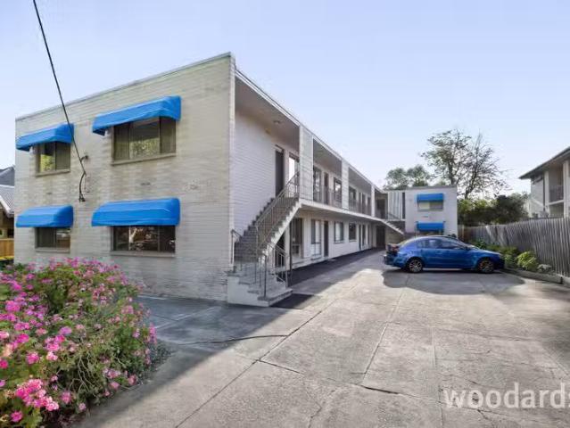 Cheap 1/128 Gillies Street, Fairfield VIC 3078