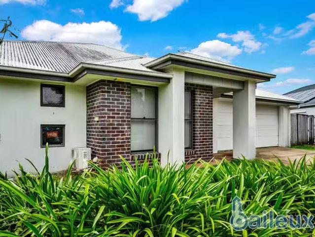 Cheap 1/120 Whitehaven Drive, Blacks Beach, QLD 4740