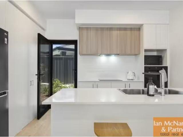 Cheap 11/2 Mary Street, Googong Townhouse for rent Listed by.