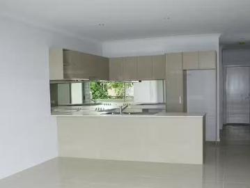 Charming 11/430 Pine Ridge Road, Coombabah, QLD 4216