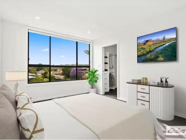 Charming 1/15 17 Figtree Crescent, Figtree Townhouse for rent.