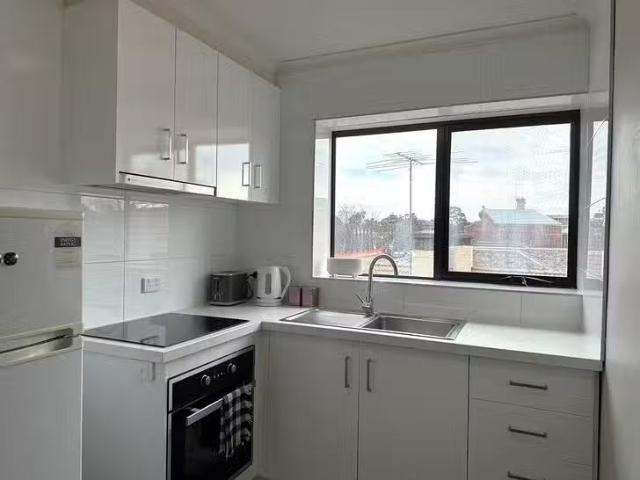Cozy 11/653 Park Street, Brunswick, VIC 3056