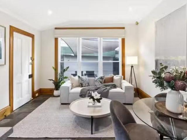 Cozy 1161 Hoddle Street, East Melbourne VIC 3002 House Auction