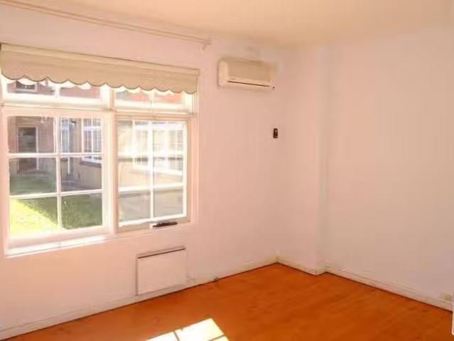 Cheap 1/17 Brighton Road, Glenelg, SA 5045