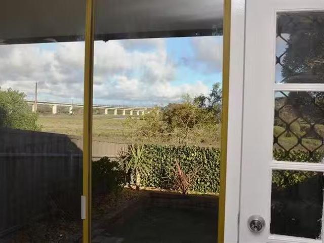 Charming 11/82 84 River Road, Port Noarlunga, SA 5167
