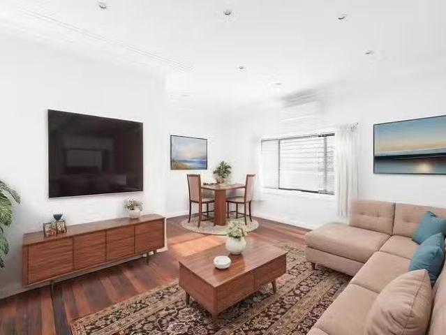 Just in! 118 Sutherland Road, Jannali, NSW 2226
