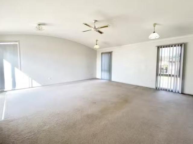 Nice 1/195 Soldiers Point Road, SALAMANDER BAY Townhouse for r.
