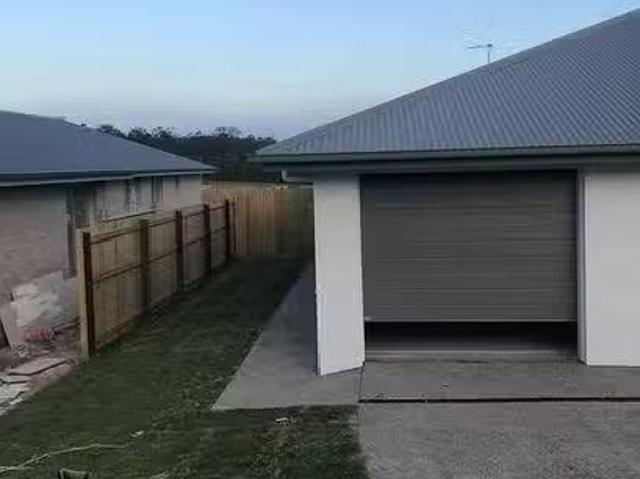 Cheap 1/19 Esinteraction Street, Karalee, QLD 4306