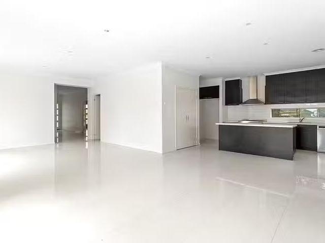 Cheap 11 13 Seafarer Way, Point Cook, VIC 3030
