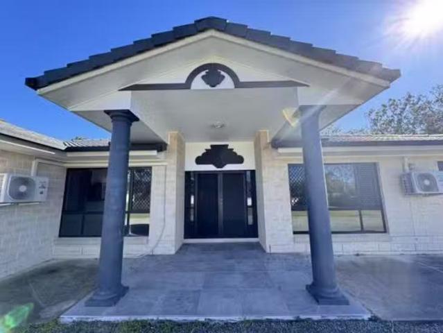 For Rent! 11 15 Eacham Court, Munruben, QLD 4125