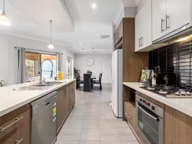 New 1/1 Alex Court, Kurunjang VIC 3337