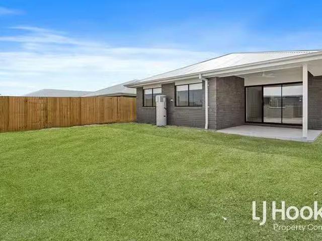 Deal! 11 Barunga Street, Yarrabilba, QLD 4207