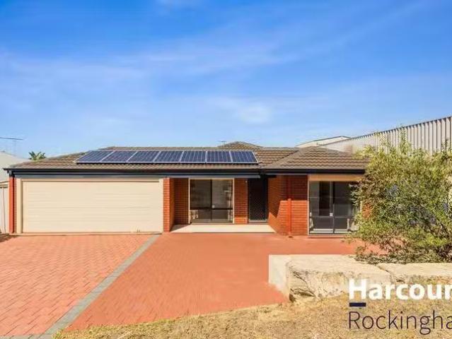 Charming 11 Brookeby Heights, Leda, WA 6170