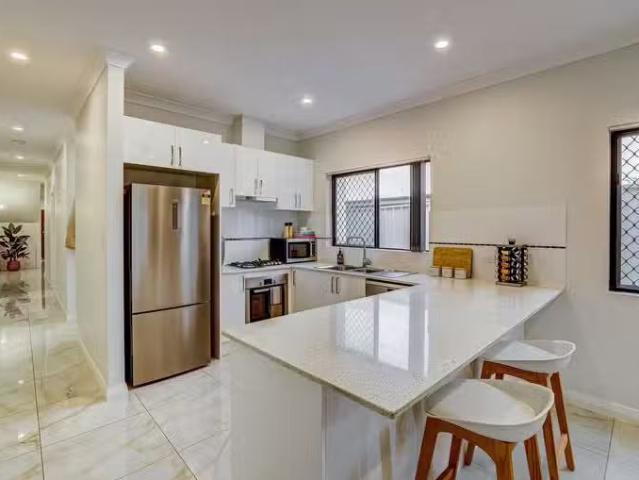 Charming 11 Clacton Road, Dover Gardens, SA 5048 House for R.