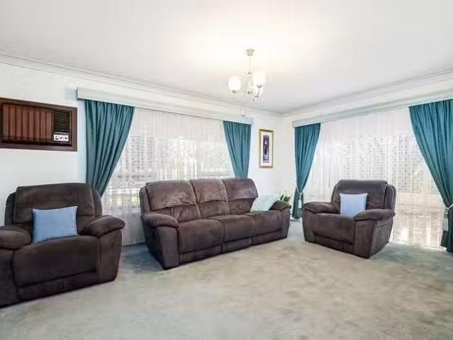 Deal! 11 Kildare Avenue, Salisbury Downs, SA 5108