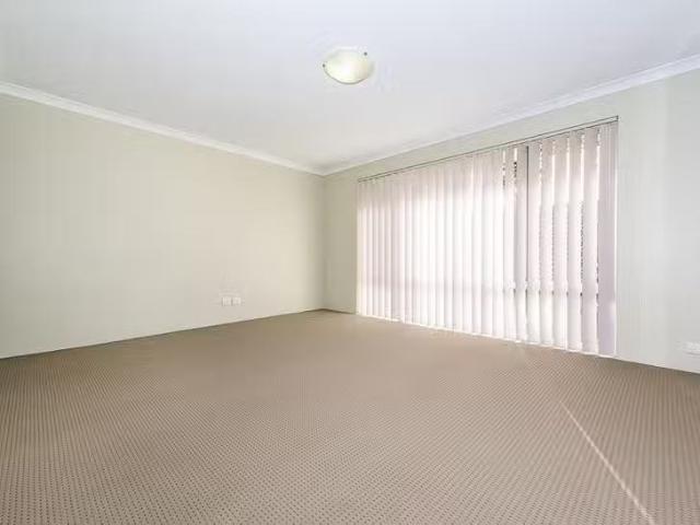 Cozy 11 Ridge Boulevard, Baldivis, WA 6171