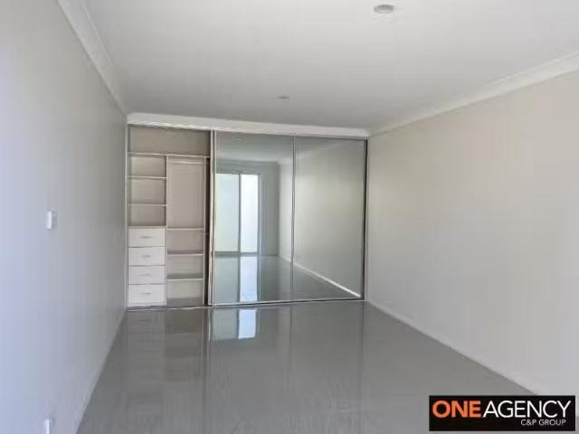 Cheap 11a Gabo Crescent, SADLEIR Apartment for rent Listed by.
