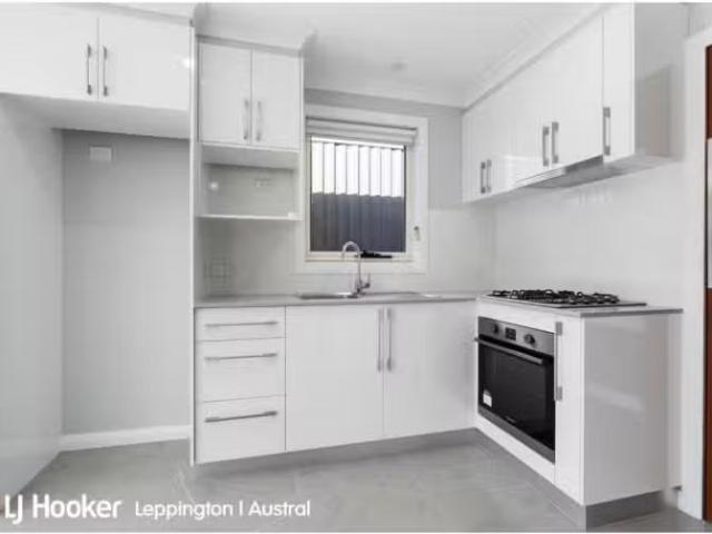 Unique 11a Davidson Street, ORAN PARK Apartment for rent List.